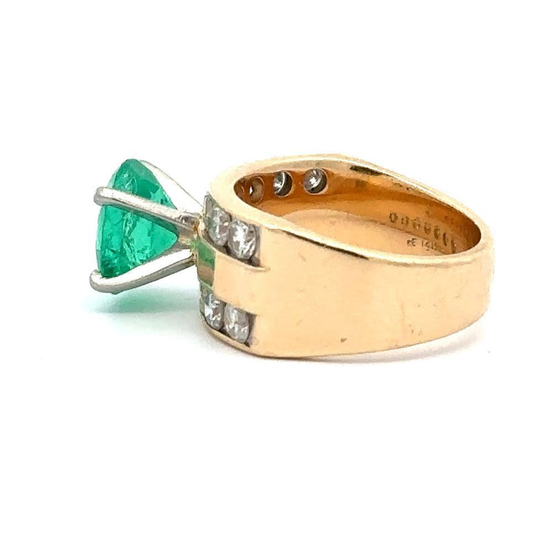 Mesmerizing Green Emerald and Diamond Wide Ring