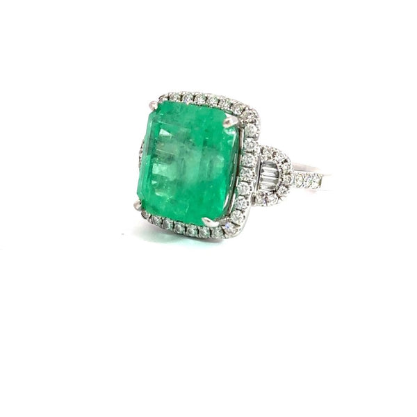 GIA CERTIFIED Colombian Emerald and Diamond Ring