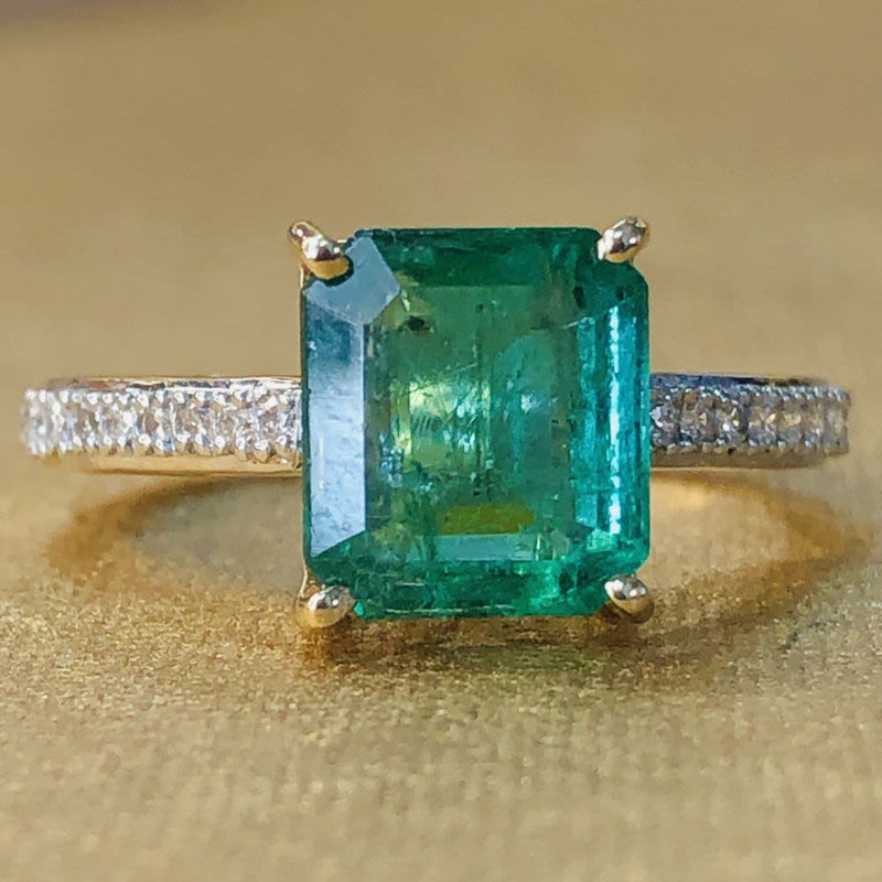 Zambian Emerald Ring with Diamond Shoulders