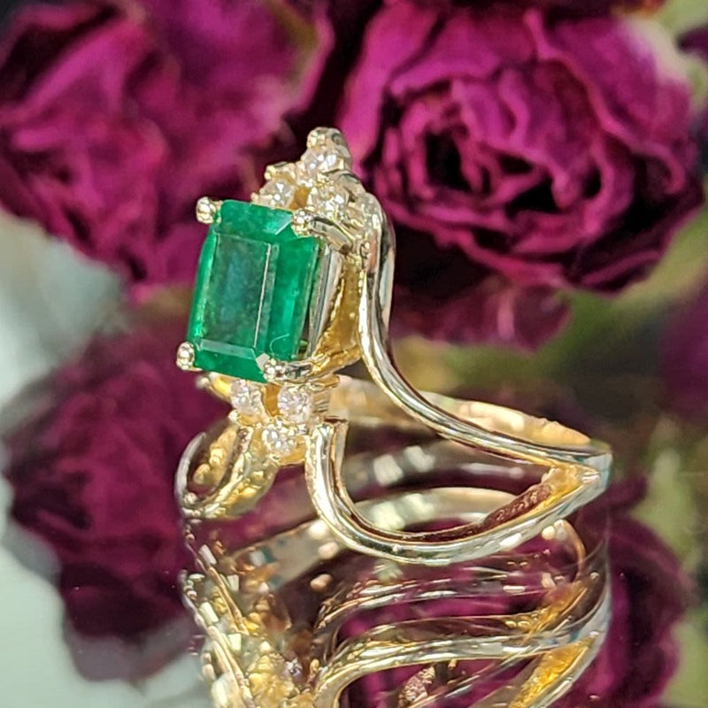 Emerald and Diamond Chevron-Contoured Curved Ring